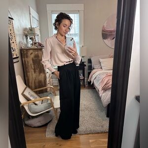 Meet your Posher, Monica